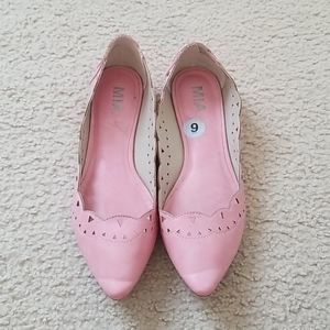 Pointy Toe Pink Flats